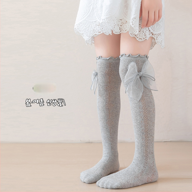 Tüdrukute suvised õhukesed põlvekõrgused võrksokid, beebi sääsesokid, laste suvised lillekujulised lipsuga kõrged sokid