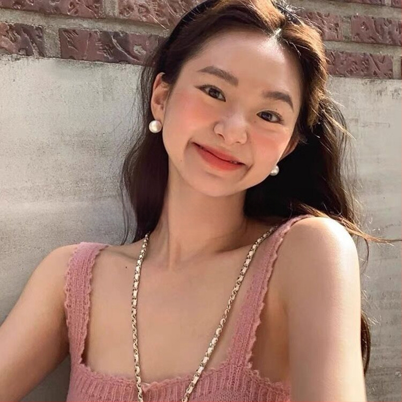 Apvalūs, stiprios šviesos karštinės formos moteriški auskarai su klasikiniais retro stiliaus „Shi Jia Pearl“ uodus atbaidančiais smilkalų lėkštelės formos auskarais be ausų skylučių