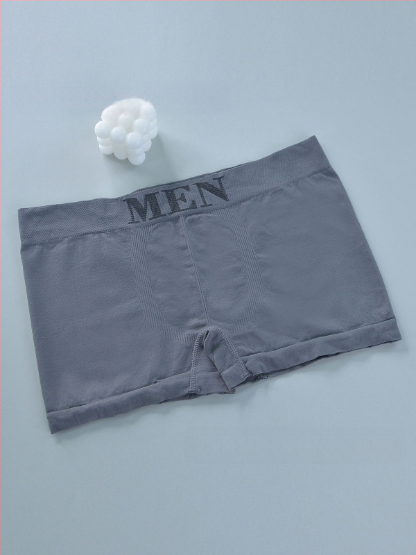 Europski i američki prekogranični Temu specijaliziran je za visokoelastične muške ležerne bešavne udobne prozračne mekane muške bokserice do sredine struka