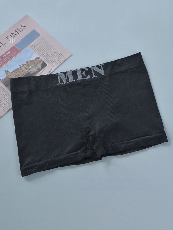 Europski i američki prekogranični Temu specijaliziran je za visokoelastične muške ležerne bešavne udobne prozračne mekane muške bokserice do sredine struka