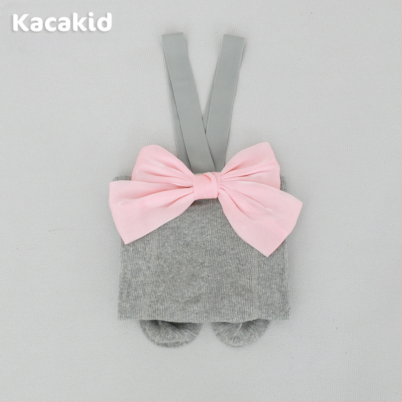 Prísny výber jarných a jesenných detských pančuchových nohavíc s vysokým pásom, chráničov brucha, popruhových nohavíc, jednofarebných legín