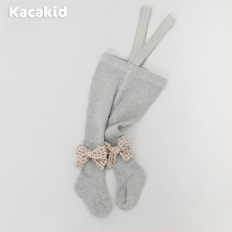 Prísny výber jarných a jesenných detských pančuchových nohavíc s vysokým pásom, chráničov brucha, popruhových nohavíc, jednofarebných legín