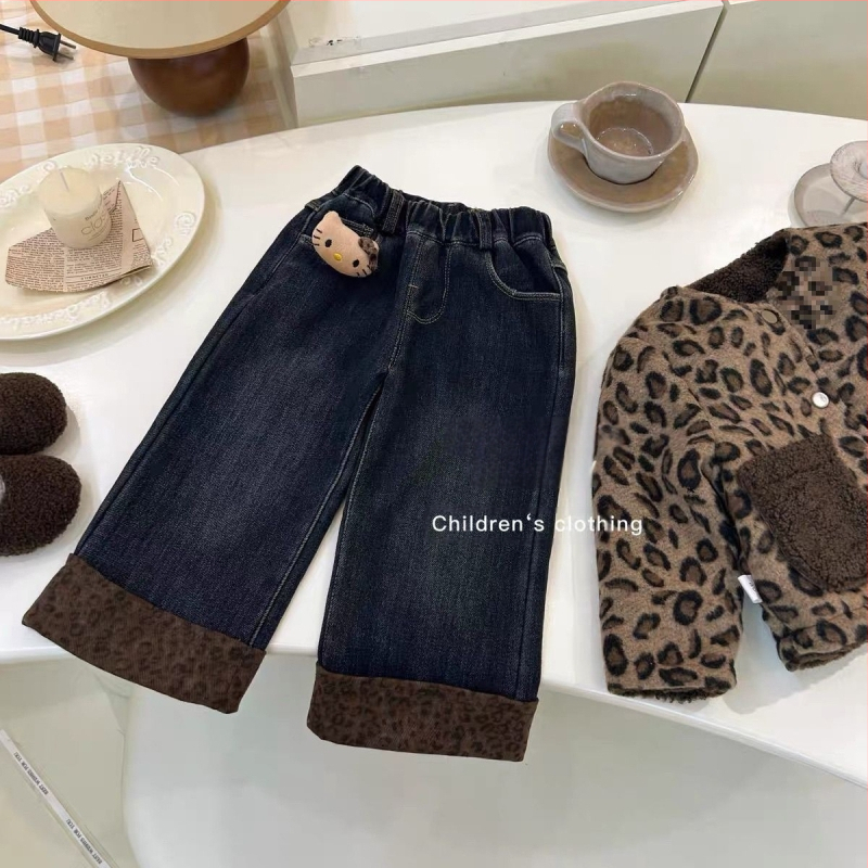Djevojačko jesensko-zimsko odijelo 2024. Novo dječje odijelo s flis podstavom, zadebljani leopard pulover, jednodijelne baršunaste traperice za djevojčice