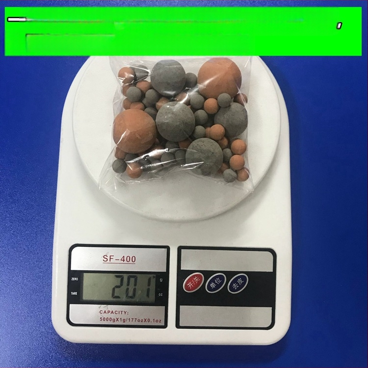 Pārrobežu kristāla garneļu tvertne, dabīga turmalīna bumbiņa, zivju tvertne, akvārija ūdens, attīrīts ūdens, minerālu bumbiņu dekoratīvais filtrs