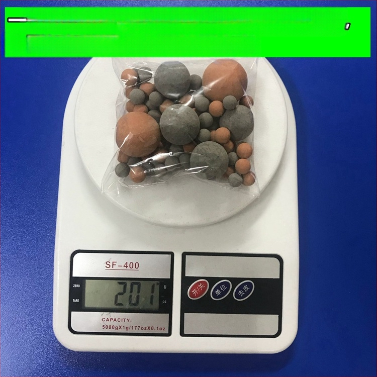 Pārrobežu kristāla garneļu tvertne, dabīga turmalīna bumbiņa, zivju tvertne, akvārija ūdens, attīrīts ūdens, minerālu bumbiņu dekoratīvais filtrs