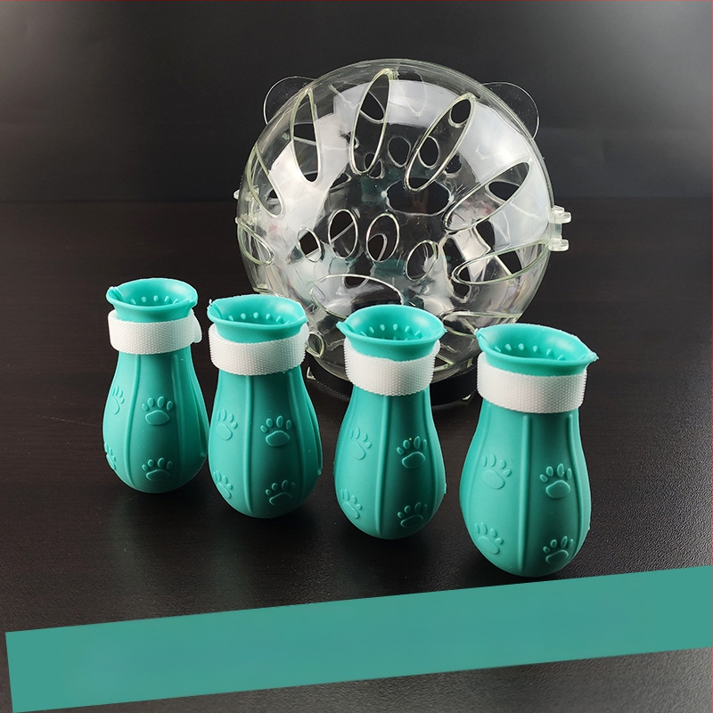 Katės galvos apdangalas su gaubtu, apsaugančiu nuo laižymo, apsaugančiu nuo įkandimo, permatomas, sferinis, kvėpuojantis. Elžbietos žiedo formos katės galvos apdangalas.