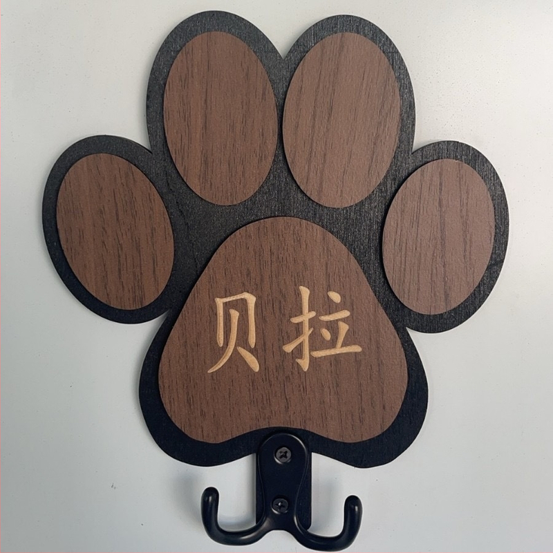 Medinis šuns pavadėlio kaulo formos daiktadėžės stovas, drabužių spintos antkaklio kabliukas, masyvios medienos letenos atspaudo sieninis kabliukas, animacinių filmukų šuns virvės stovas