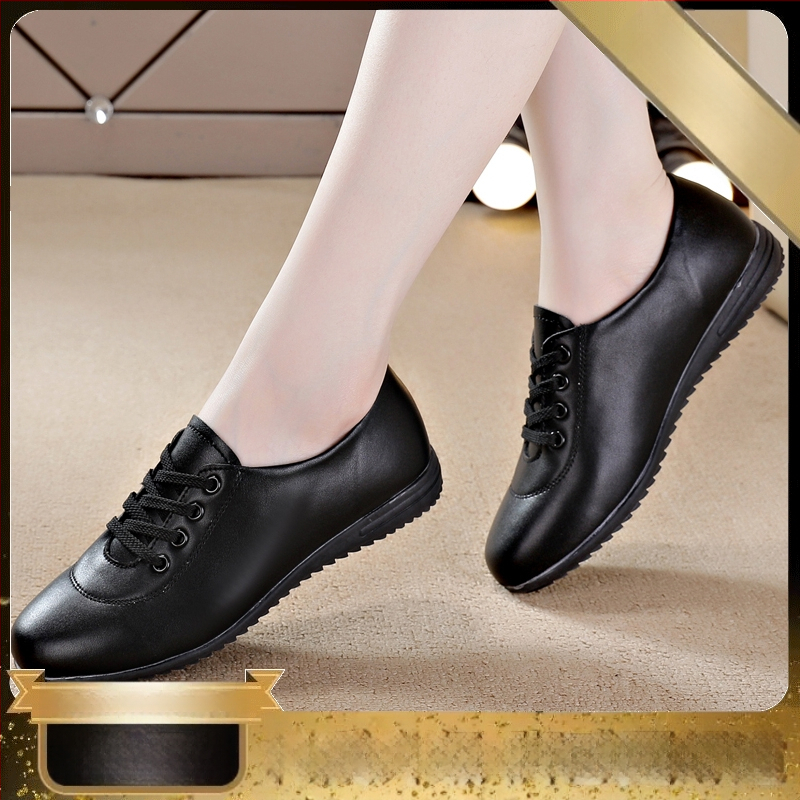 Pantofi albi cu talpă moale pentru femei 2025 Primăvara nouă casual cu talpă plată din piele pentru femei pantofi de mamă cu talpă de tendon