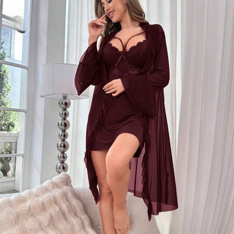 Seksualūs apatiniai moterims, maža krūtine pasiūti apatiniai, nėriniuotos petnešos, tinkliniai naktinukai, seksualus kostiumėlis, namų drabužiai