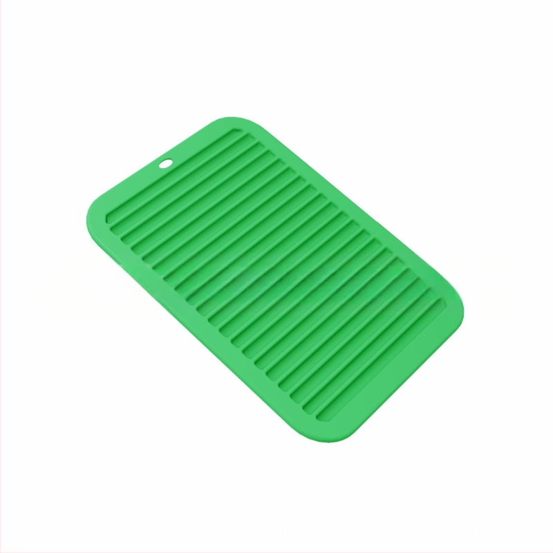 Sabiezināts bērnu galda paklājiņš, silikona mākoņu siltumizolācijas paklājiņš, radošs paliktnis, mājdzīvnieku pretslīdes noplūdes paklājiņš, pretapplaucēšanās galda paklājiņš