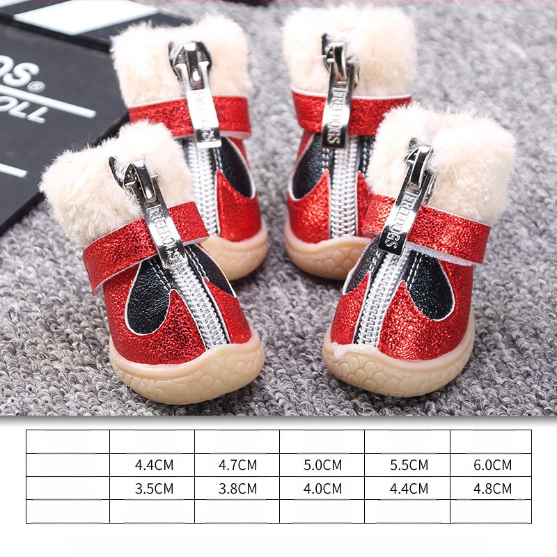 Šunų batai mažiems meškiukams Naujųjų metų dieną vedžiojant šunį, šilti, vilnoniai, pėdų uždangalai, neslystantys, raudoni, šventiniai medvilniniai batai