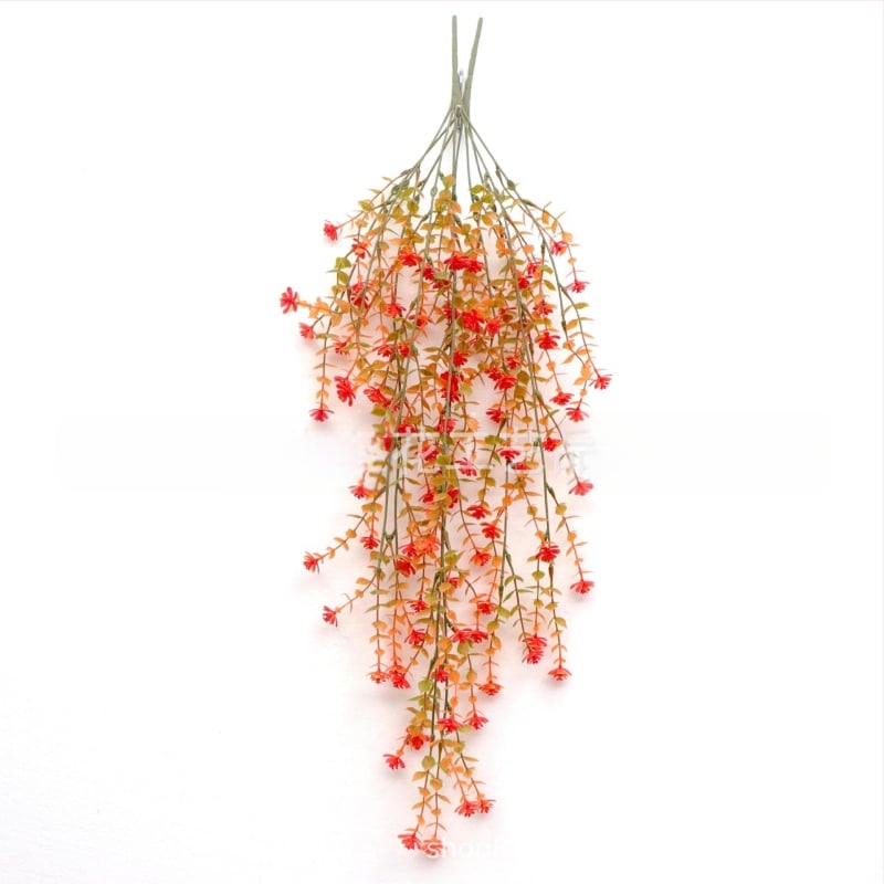 Tarpvalstybinė žalių augalų sieninė dekoracija, eukalipto, kamelijos, vynmedžio, eukalipto lapo, rotango, kabanti gėlių dekoracija