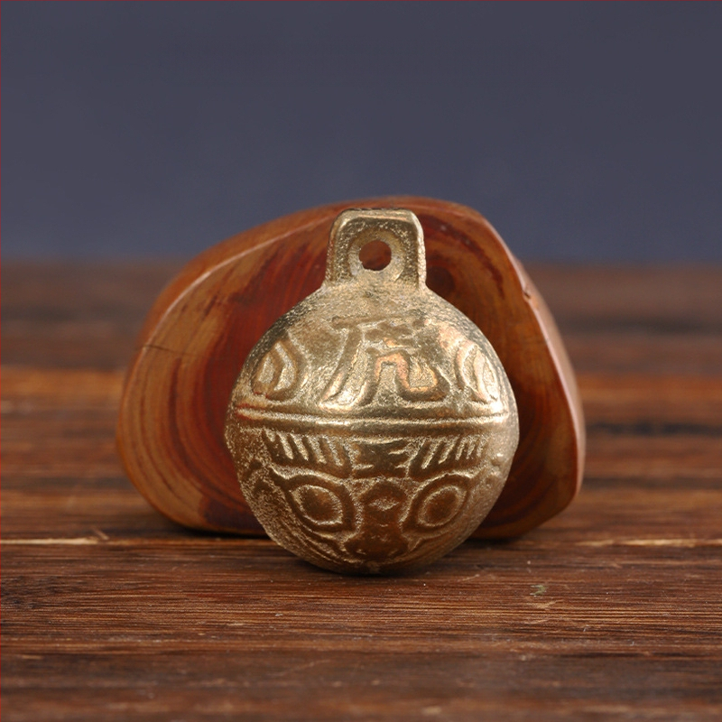 Меден звънец меден тигров звънец домашен любимец звънец куче котка тигров звънец говеда овца конски звънец древен