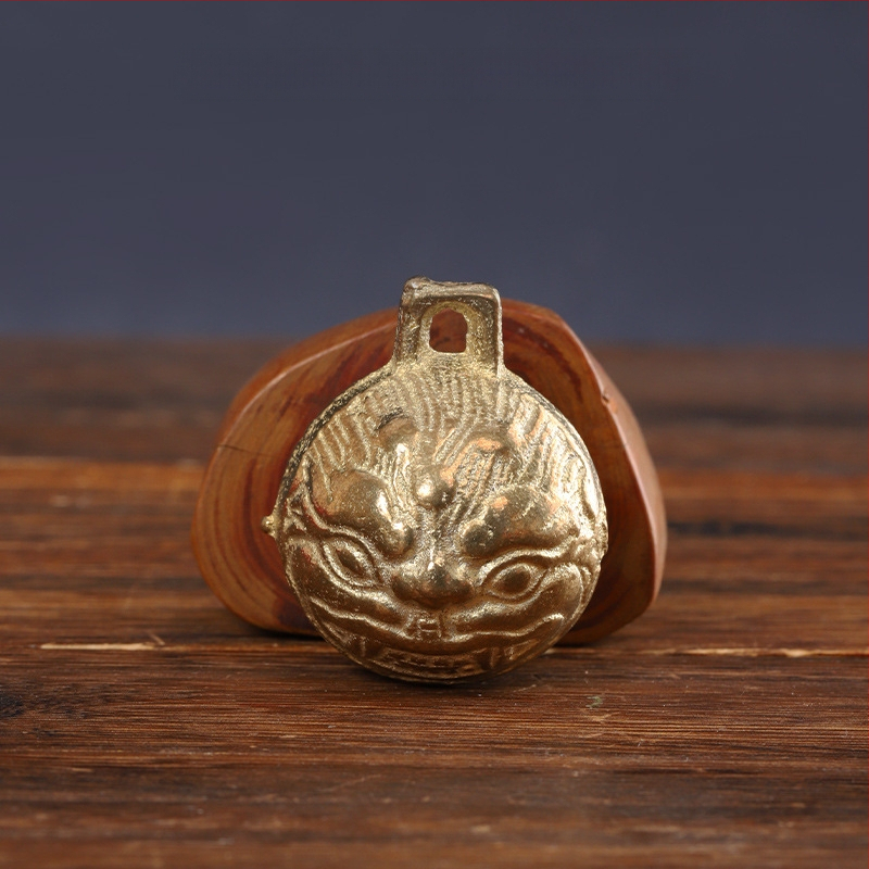 Меден звънец меден тигров звънец домашен любимец звънец куче котка тигров звънец говеда овца конски звънец древен