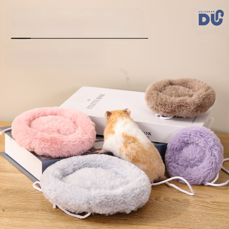 Žiurkėno medvilninis kilimėlis, triušio aksominis apvalus kilimėlis, žieminės voverės gėlės žiurkės auksinio lokio medvilninis lizdo šiltas kilimėlis, žiurkėno lizdo kilimėlis