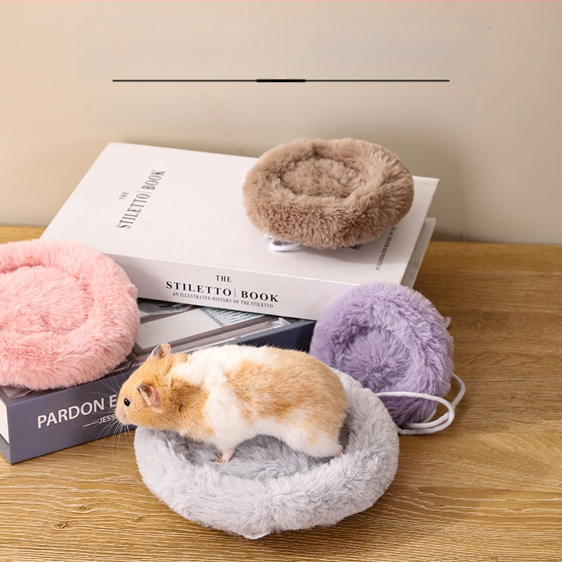 Žiurkėno medvilninis kilimėlis, triušio aksominis apvalus kilimėlis, žieminės voverės gėlės žiurkės auksinio lokio medvilninis lizdo šiltas kilimėlis, žiurkėno lizdo kilimėlis