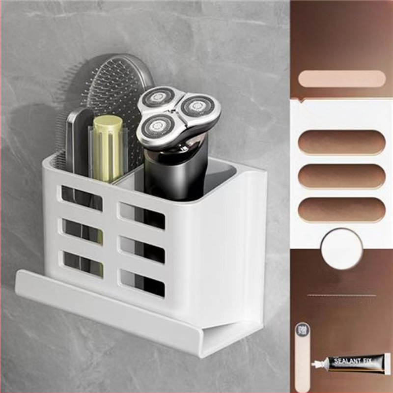 Vonios kambario šukų lentynėlė, tualetas be skylių, prie sienos tvirtinamas tualetas, kosmetinis skustuvas, dantų šepetėlis, dantų pastos laikymo cilindras