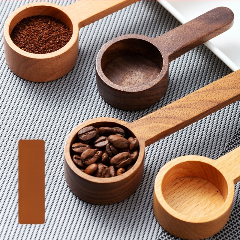 Juodojo riešuto kavos matavimo šaukštas, medžio masyvo matavimo šaukštas, gramas, keli šaukštai, kavos miltelių, pieno miltelių, gramas, svoris, kiekybinis šaukštas, gramas, matavimo šaukštas