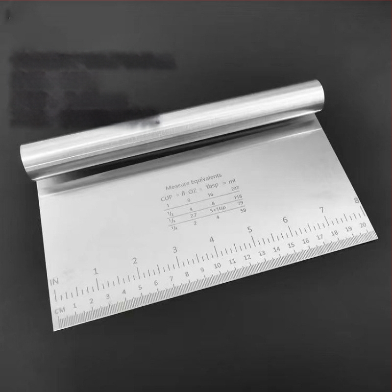 Naujas nerūdijančio plieno grandiklis, pjovimo peilis, garuose virtos bandelės ryžių makaronų tešlai, nugos grandiklis, daugiafunkcis virtuvės kepimo įrankis