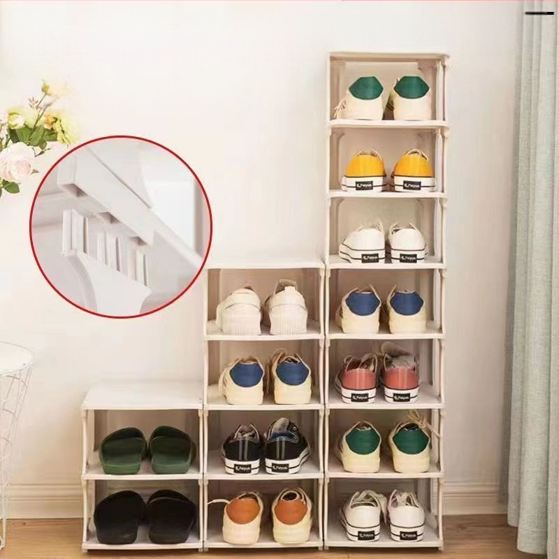 Kingariiuli uks Lihtne mitmekorruseline ühiselamu üürikorter Elutuba Majapidamine Ökonoomne Lihtne Kingade hoiustamine Vertikaalne