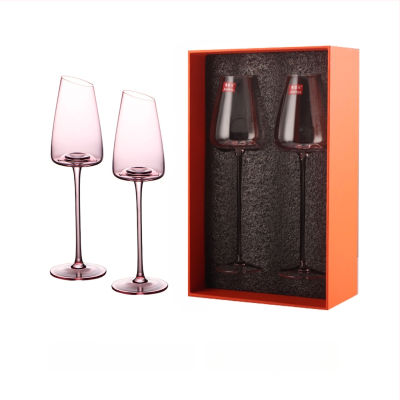 Francuski nagnuti crveni vinski čaša Flamingo kristalna čaša visoke vrijednosti boje crvena vinska čaša posebna vinska čaša za par