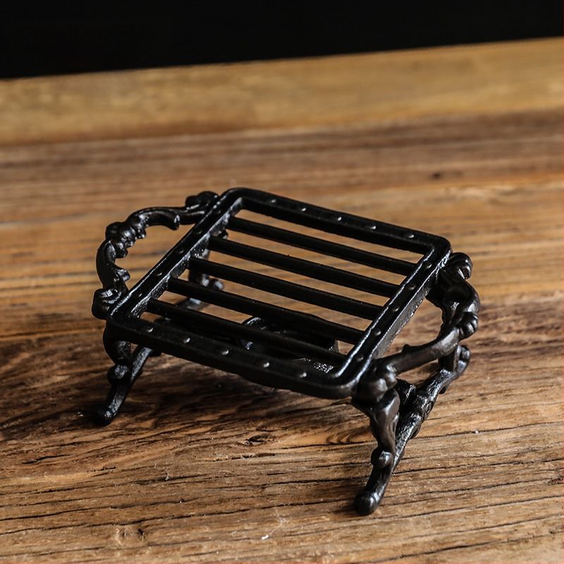 Европейски стил Ретро чугунен чайник Кафе Алкохолна печка Свещ Настолна лампа Хотелски аксесоари за дома Орнаменти Топлоизолационен държач