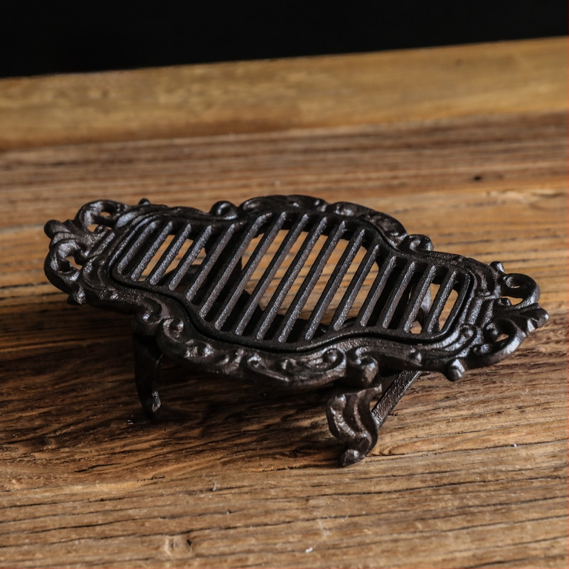 Европейски стил Ретро чугунен чайник Кафе Алкохолна печка Свещ Настолна лампа Хотелски аксесоари за дома Орнаменти Топлоизолационен държач