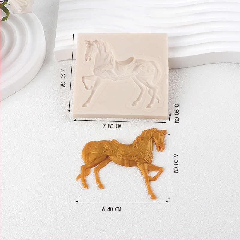 Zirgu kara zirgu folijas silikona veidne zirgu seglu šokolādes kūkas veidne īpaši viegls māla cepšanas piederums