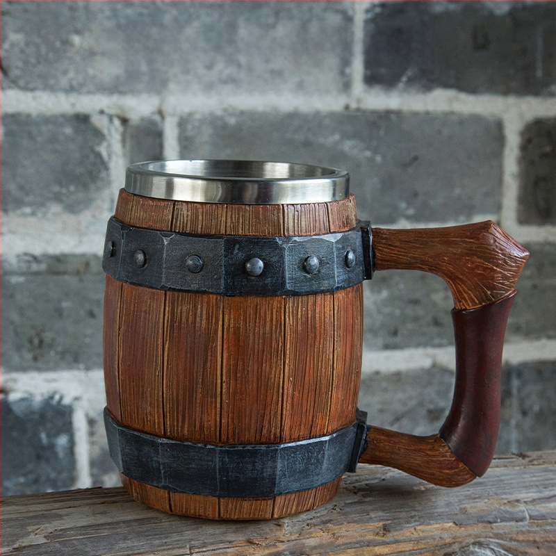 Loominguline isiksus puidust tünnivaigust õlletops loominguline käsitsi valmistatud puiduimitatsioon roostevabast terasest õlletops suure mahutavusega baariveetops