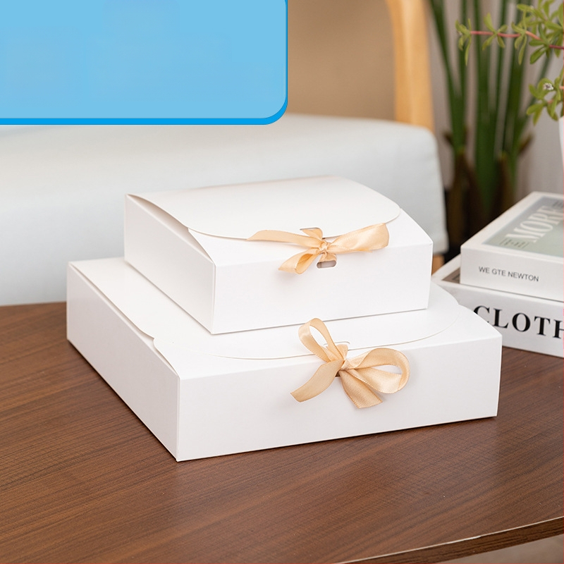 Nauja plokščia rankų darbo dovanų saldainių dėžutė Kalėdų vaikų dienos dovanų pakavimo dėžutė juostelės kaspino formos dėžutė