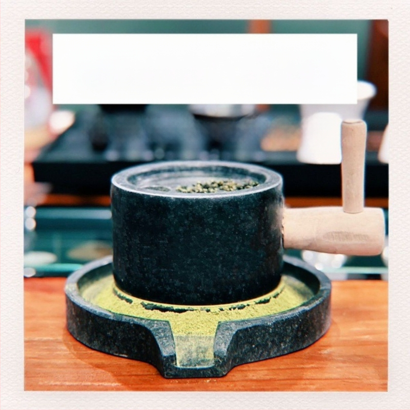 Ръчно бутана малка каменна мелница за чай от династията Сун, каменна мелница от син камък, мелница за смилане на каменна мелница за детска градина, орнаменти за каменна мелница, трансгранична независима пощенска услуга