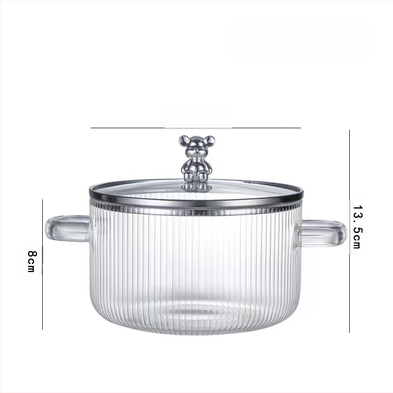 Dryžuotas troškinys su sutirštintu didelės talpos dvigubos rankenos permatomu stikliniu pieno puodu, greitai paruošiamų makaronų dubenėliu, aukštos vertės stikliniu puodu