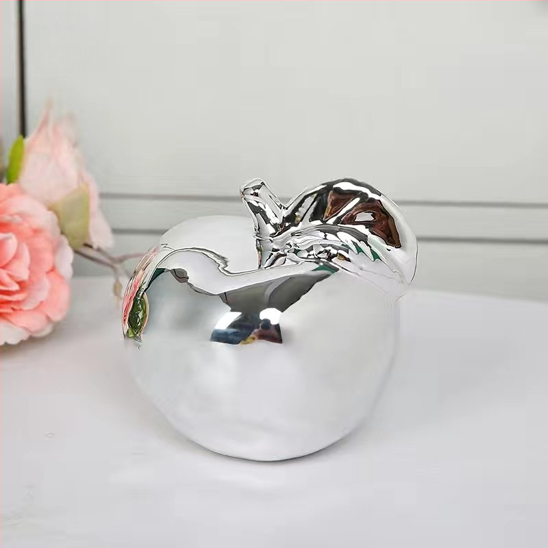 Loominguline Euroopa stiilis õunakaunistus sisehallis elutoas raamaturiiulil televiisorikapil laual keraamiline käsitöökaunistus hulgimüük