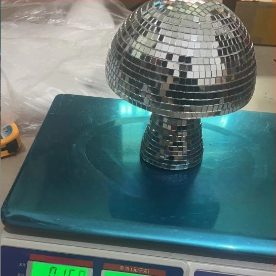 Nepriklausoma stotis CrossBorder Naujas disko kamuolys Šalmas Veidrodinis Stiklas Plytinis Disko kamuolys Šalmas Grybų