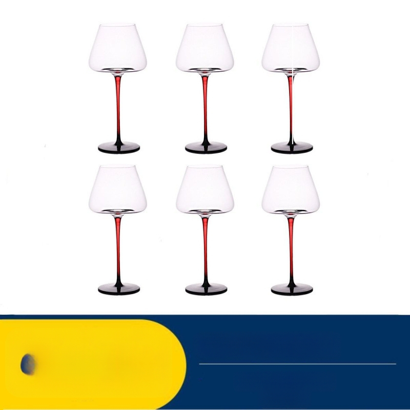 Melns sarkans tauriņš Burgundijas vīna glāze Ieeja Grezna Augstas klases Grezna Sarkanā stieņa vīna glāze Augstas vērtības Ieeja Grezns stils