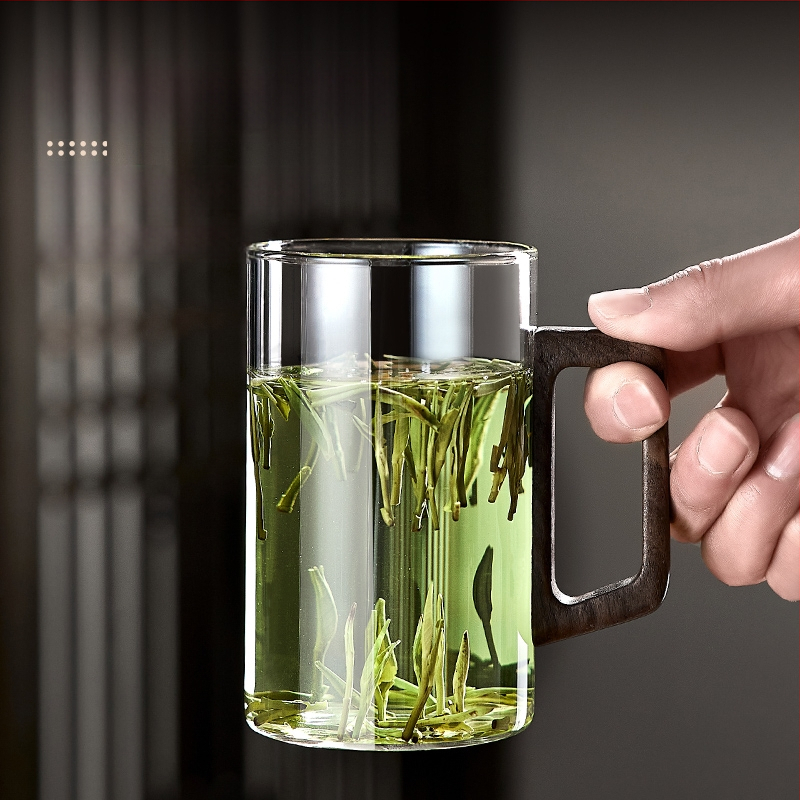 Стъклена чаша, чаша за зелен чай, японска чаша за чай с дръжка, чаша за чай, устойчива на висока температура офис питейна вода, чаша с дървена дръжка, устойчива на изгаряне