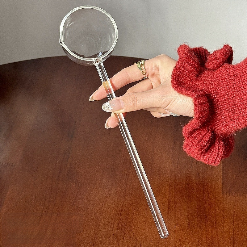 Läbipaistev kuuma punase veini kann, pliidil keetmise teekann, kõrge temperatuurikindel hautisepott, puuviljalõhnaline tee, lahtise leegiga elektriline keraamiline pliit, klaasist keedupott