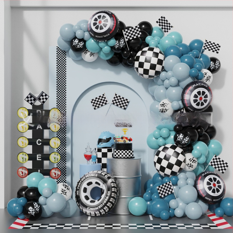 Tarpvalstybinių lenktynių balionų gimtadienio temos vakarėlio dekoracija, „Maca“ balionas, raudonų ir mėlynų lenktynių balionų arkos kompozicijos dekoracija