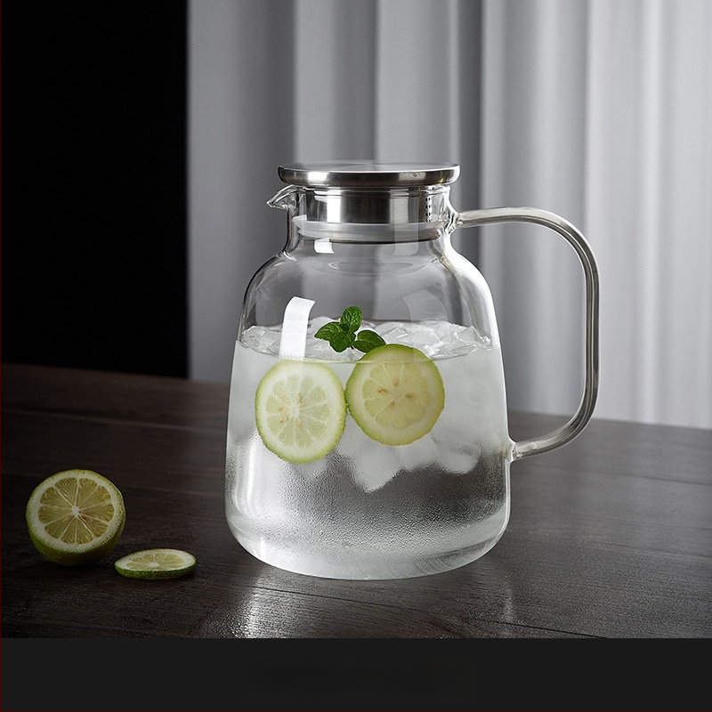 Gamyklinis tiekimas su dideliu borosilikato trikampiu puodu, permatomu, sutirštintu vėsaus vandens virduliu, paprastu buitiniu didelės talpos gėrimų trikampiu puodu.