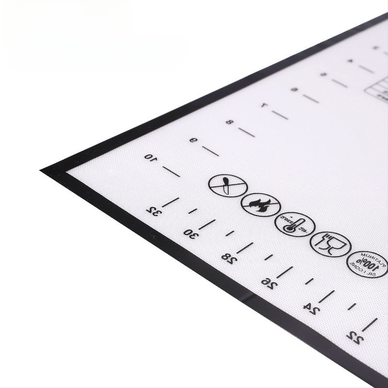 Silikoninis maistinio lygio minkymo kilimėlis virtuvei, buitiniam minkymo kilimėliui, sulankstomam cukrui su rūšiuotais tešlos kepimo įrankiais