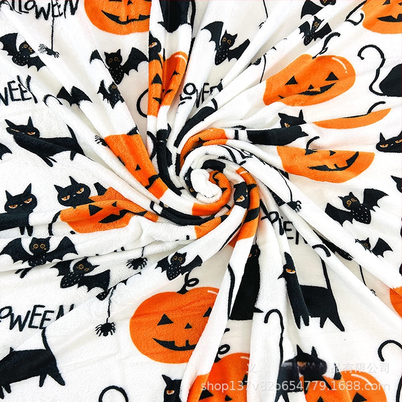 Šaltinio gamykla tiesiogiai tiekia „Amazon AliExpress“ Helovino tematikos moliūgų šikšnosparnių spausdinimo flanelinę antklodę