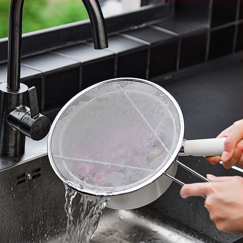 Nerūdijančio plieno aliejui atsparus purslų puodo dangtis, apvalus virtuvės buitinis aliejui atsparus sprogimui atsparus tinklelis su rankena, aliejui atsparus purslams atsparus tinklelis, aliejui atsparus kanalizacijos dangtis