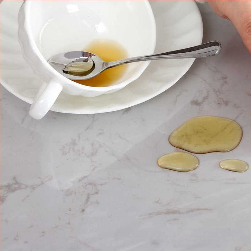 Läbipaistev plastlaudlina 100% veekindel kristallselge läbipaistev lauakaitsekate 0,13 mm lukuga servaga laudlina