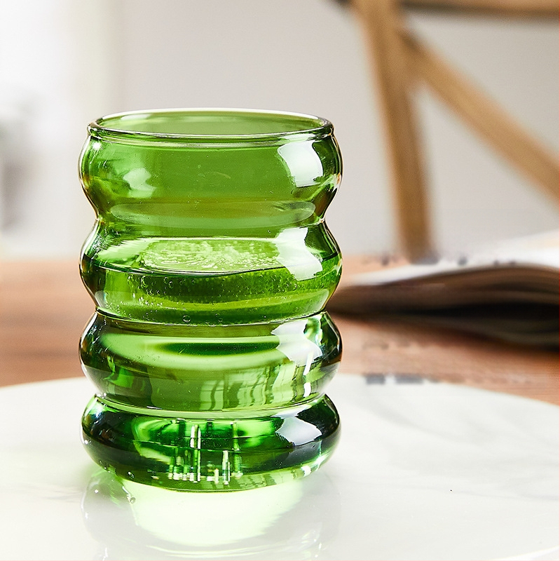 Hulgimüük lainepapist klaasist tass kohvipiima tass majapidamises mikrolaineahju küte armas röövik tass rõngas tass