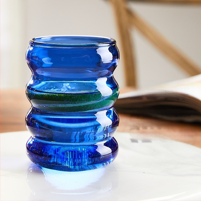 Hulgimüük lainepapist klaasist tass kohvipiima tass majapidamises mikrolaineahju küte armas röövik tass rõngas tass