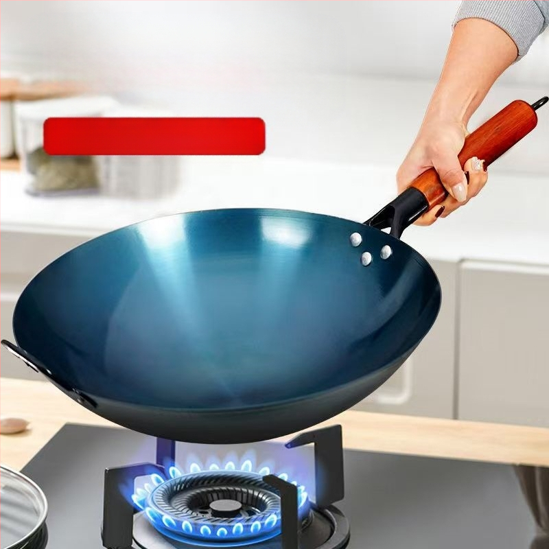 Hotelli peakoka eriline puidust käepidemega raudpott, vanamoodne majapidamiswokk, paksendatud wok, raskesti kleepuv, katmata ümara põhjaga pott