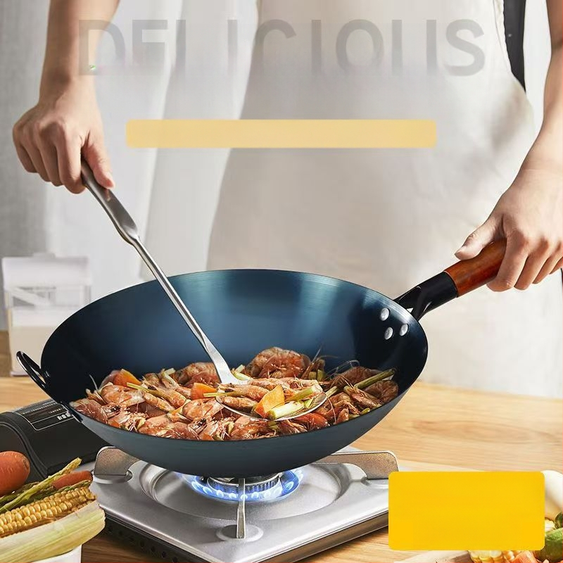 Hotelli peakoka eriline puidust käepidemega raudpott, vanamoodne majapidamiswokk, paksendatud wok, raskesti kleepuv, katmata ümara põhjaga pott