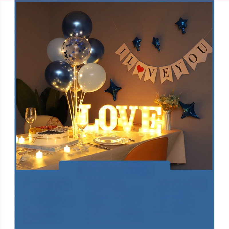 Gimtadienio Qixi atminimo dienos scenos dekoravimas Staigmenos pasiūlymas Meilužio dienos vakarienė žvakių šviesoje Romantiško stalo dekoravimas Plaukiojanti kolona
