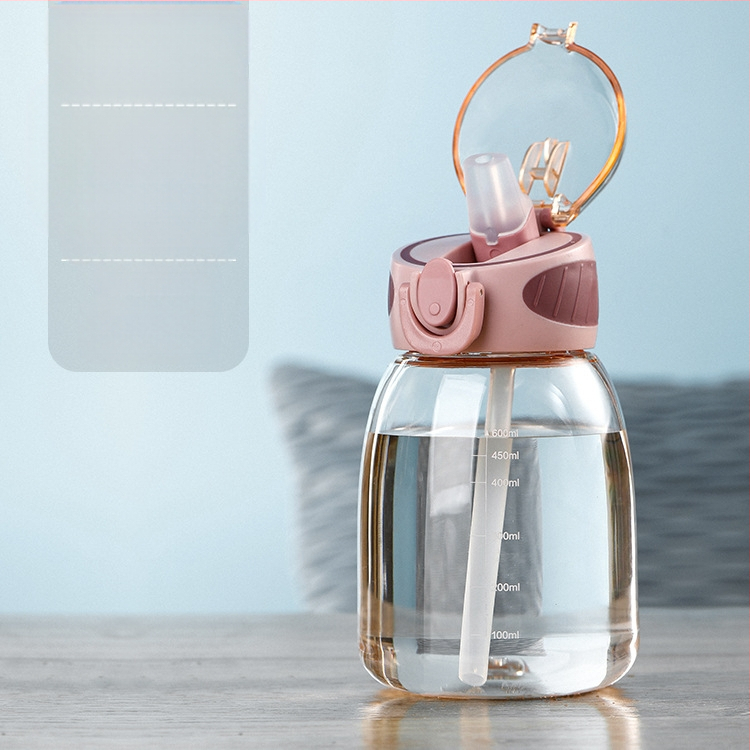 Nägus suvine õlgtass naisüliõpilastele, armas veekeetja, kaasaskantav Wubeni tass, plasttops, laste veetass