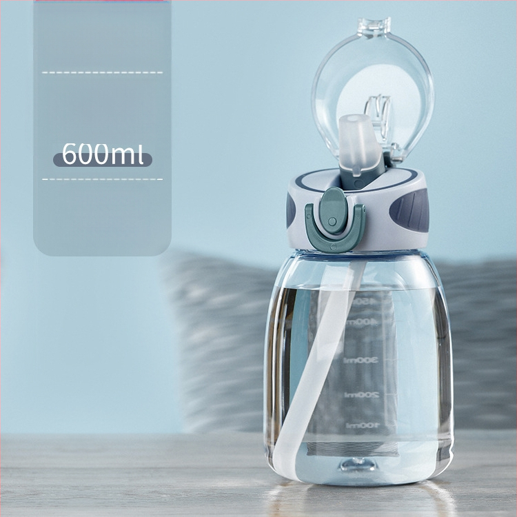 Nägus suvine õlgtass naisüliõpilastele, armas veekeetja, kaasaskantav Wubeni tass, plasttops, laste veetass